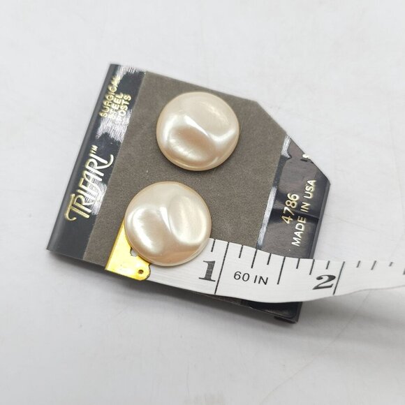Trifari Cream Pearl Button Earrings With Surgical Steel Posts Made In USA - Picture 4 of 4
